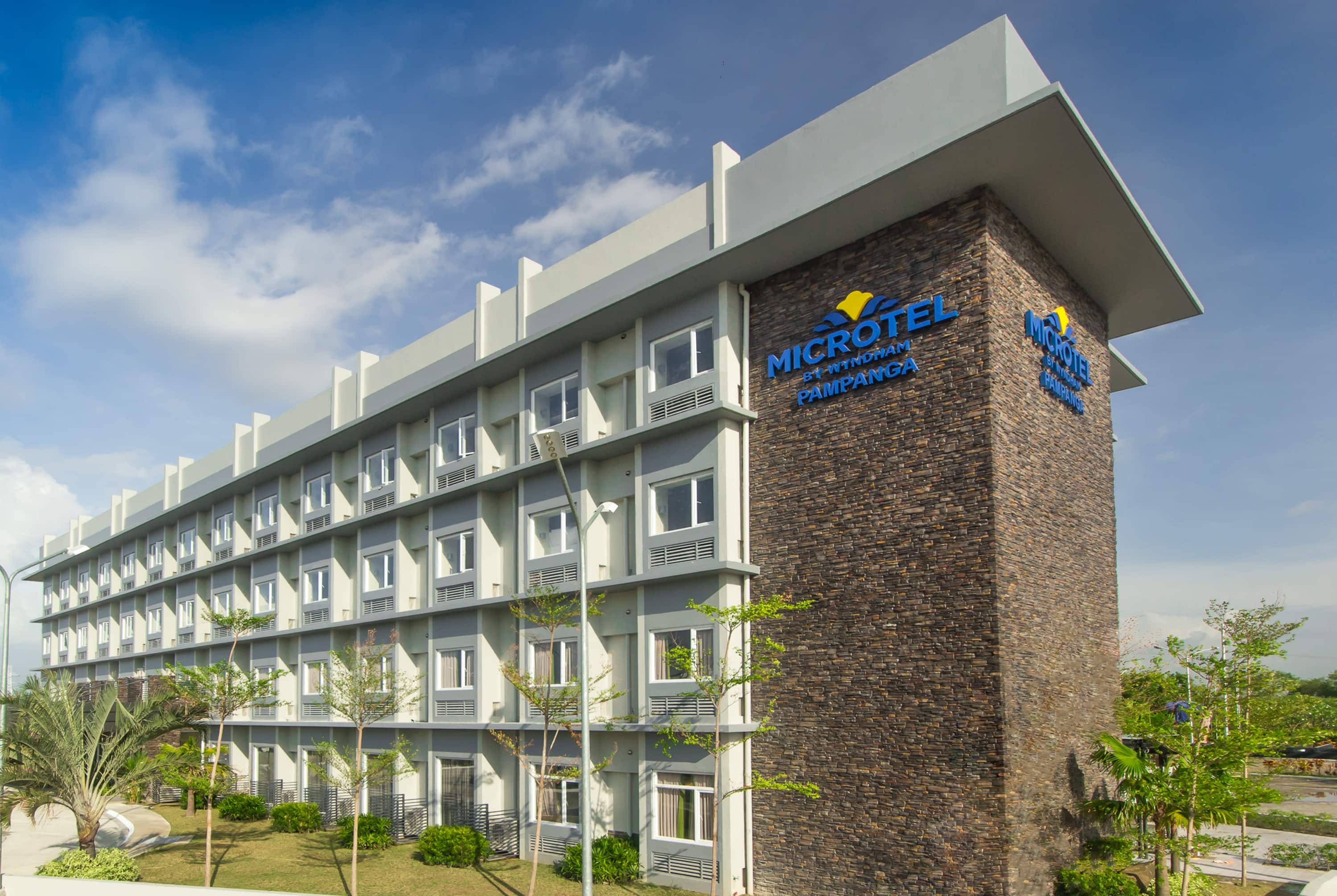 Microtel Inn & Suites by Wyndham San Fernando San Fernando, PH Hotels